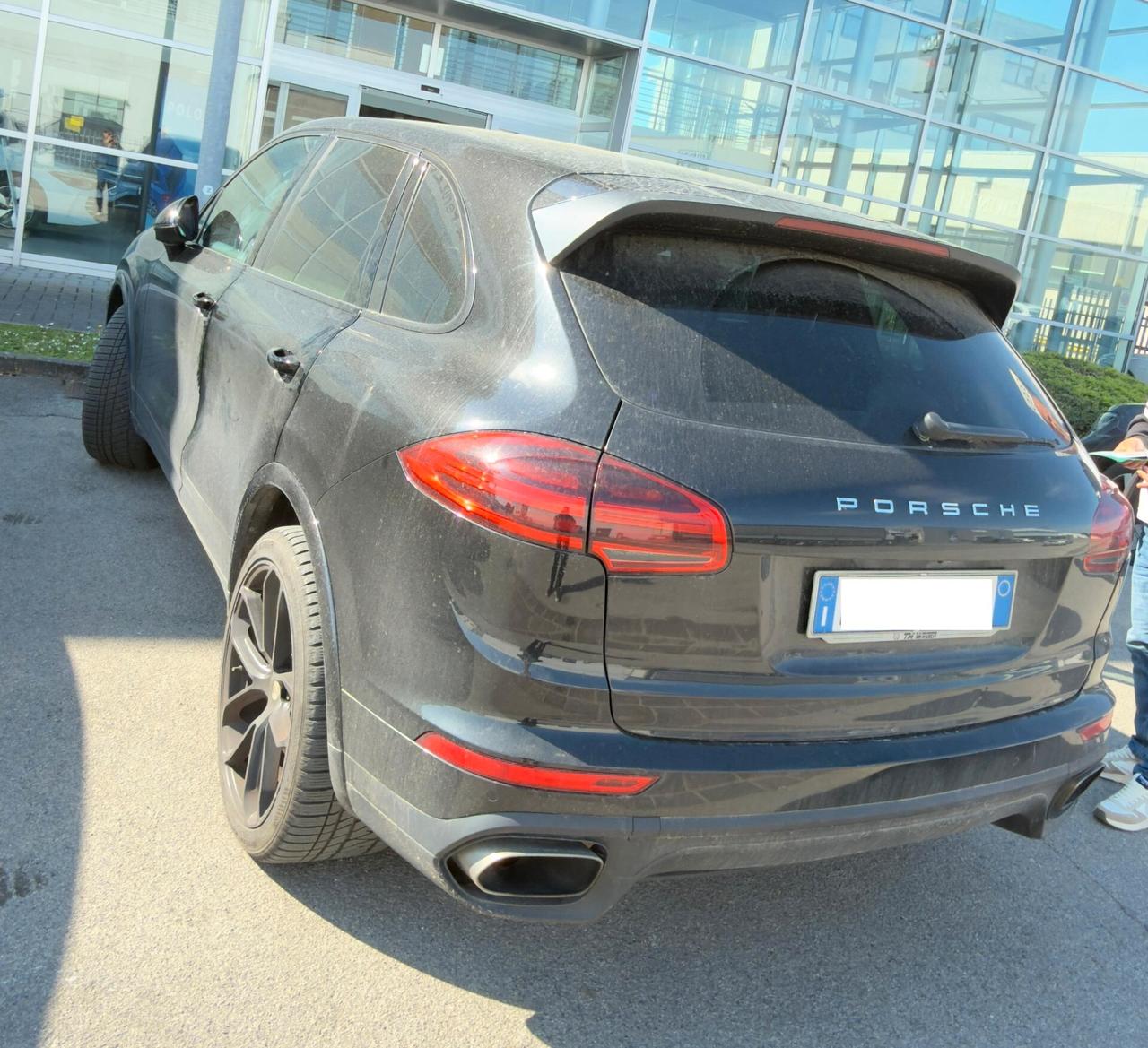 Porsche Cayenne 3.0 Diesel Platinum Edition - 2018