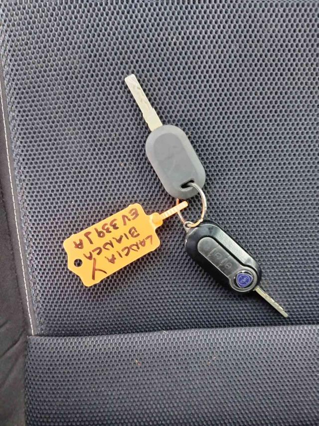 LANCIA Ypsilon 1.2 5 porte S MOMO DESIGN