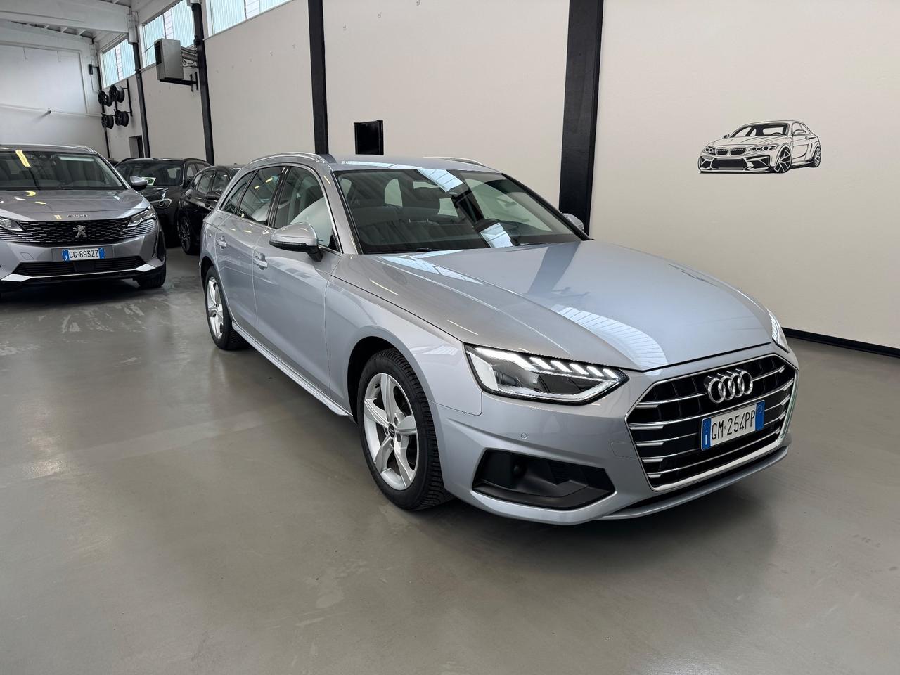 Audi A4 Avant 30 TDI/136 CV S tronic Business Advanced