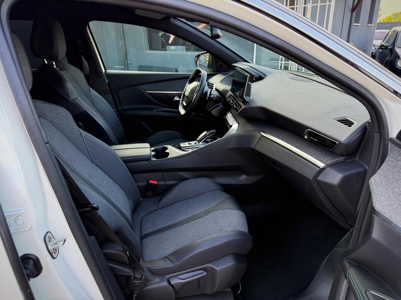 Peugeot 5008 BlueHDi 130 S&S EAT8 GT 24.000 km Garanzia Officiale Peugeot