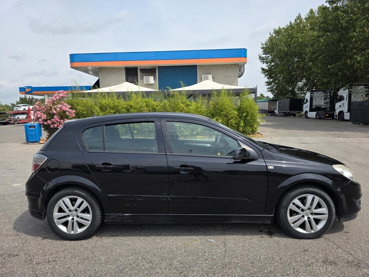 Opel Astra twinport 5 porte enjoy