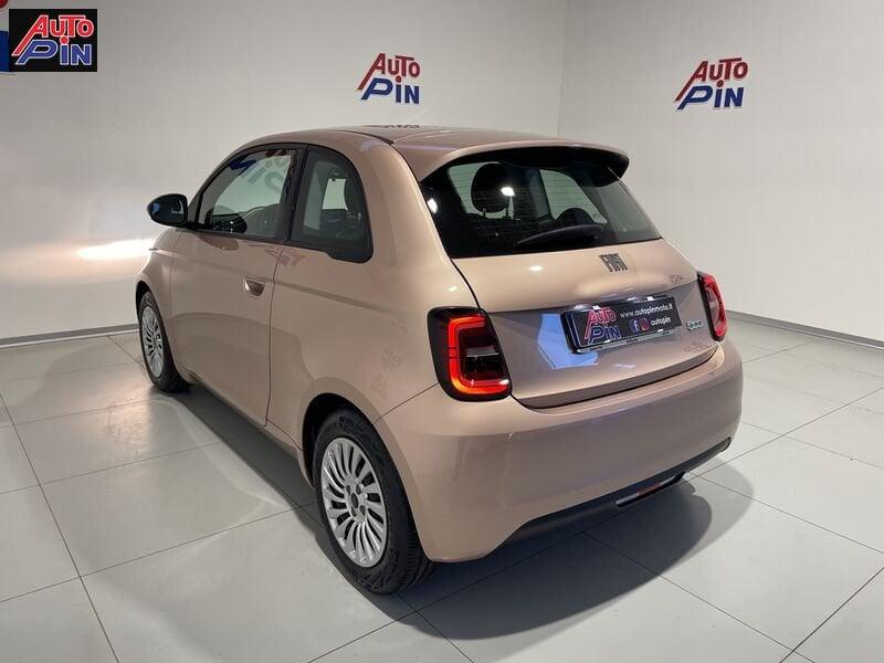 FIAT 500 Icon Berlina