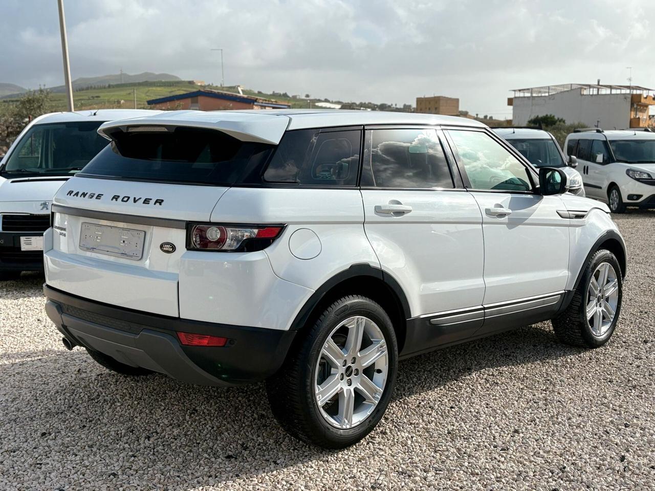 Land Rover Range Evoque 2.2 TD4 5p. Prestige