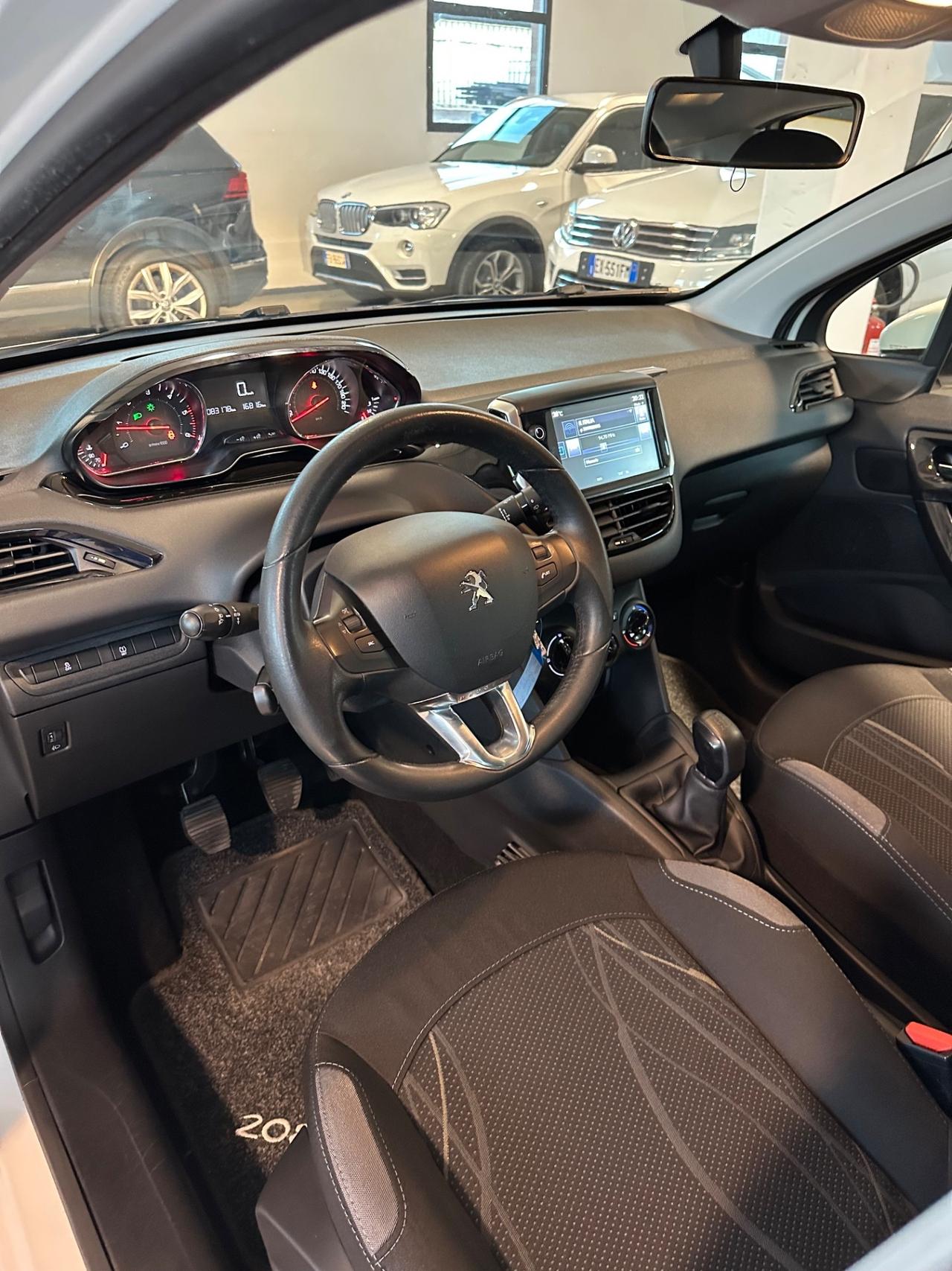 Peugeot 208 1.4 HDi 68 CV 5 porte Allure