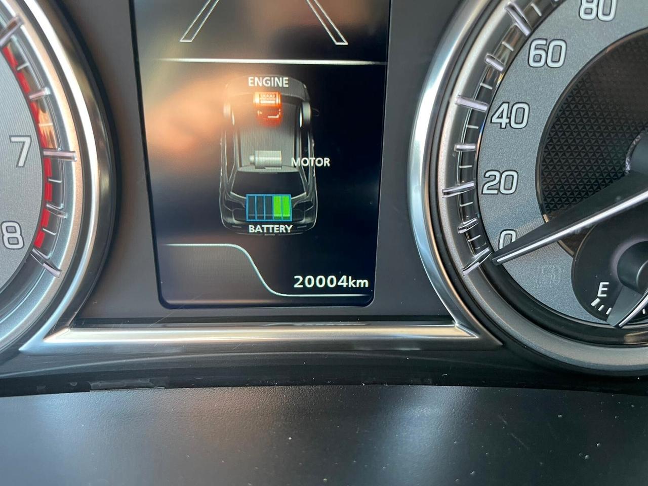 Suzuki Vitara 1.4 Hybrid Top