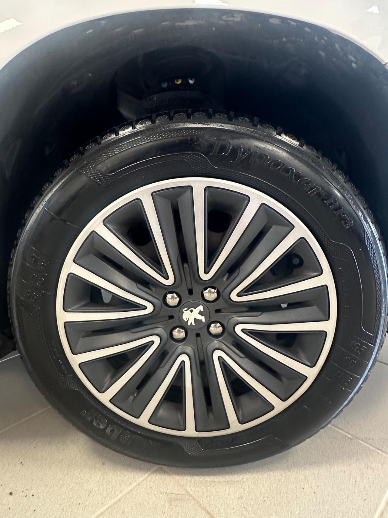 Peugeot 2008 PureTech 82 Allure