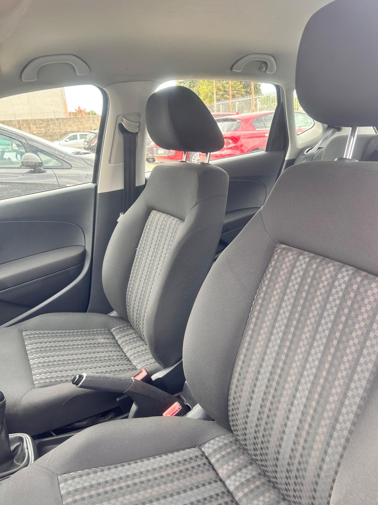 Volkswagen Polo 1.4 TDI 5p. Business