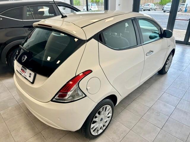 Lancia Ypsilon 1.2 69 CV 5 porte SILVER KM 79.200 - 2020