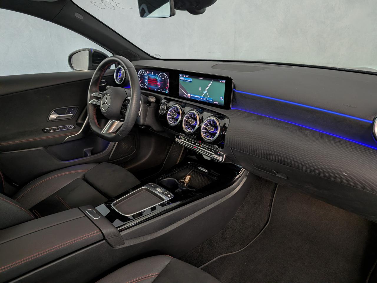 Mercedes-Benz classe a - w177 a 180 premium amg line auto 180 Automatic Premium AMG Line