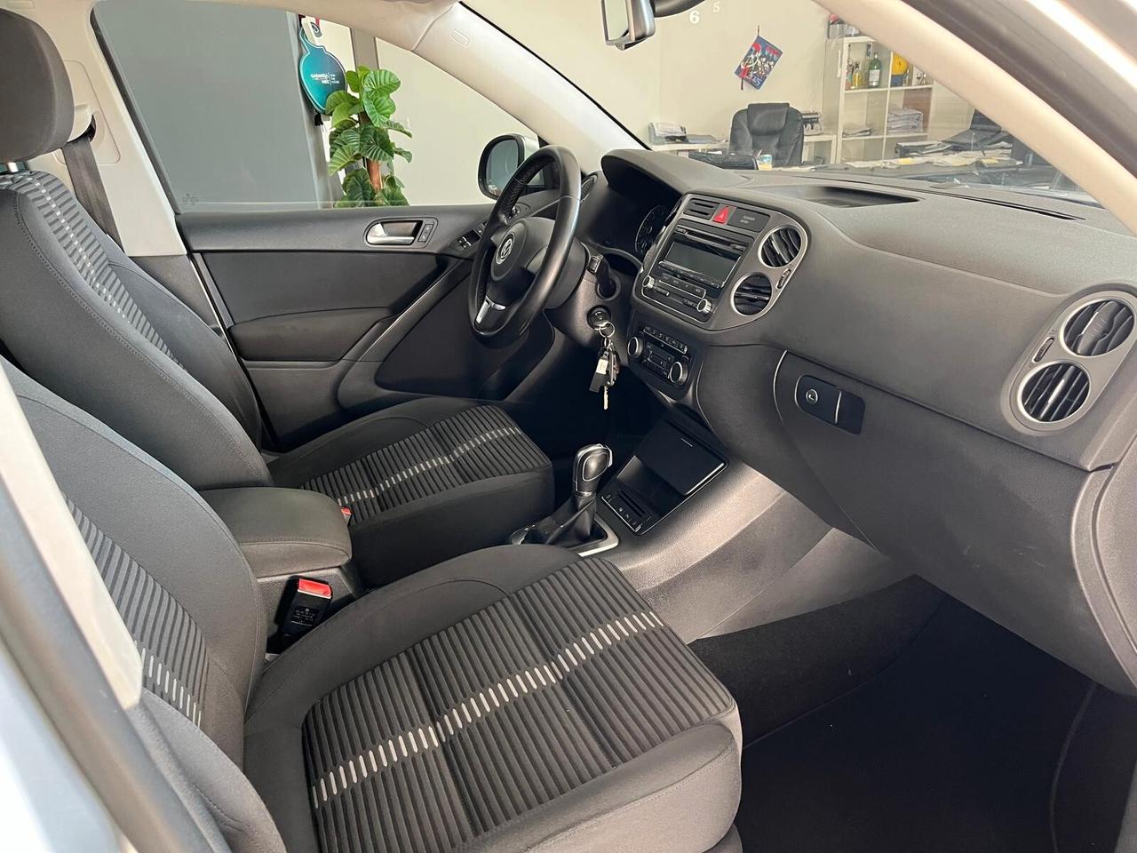 Volkswagen Tiguan 2.0 TDI DPF 4MOTION DSG Sport & Style