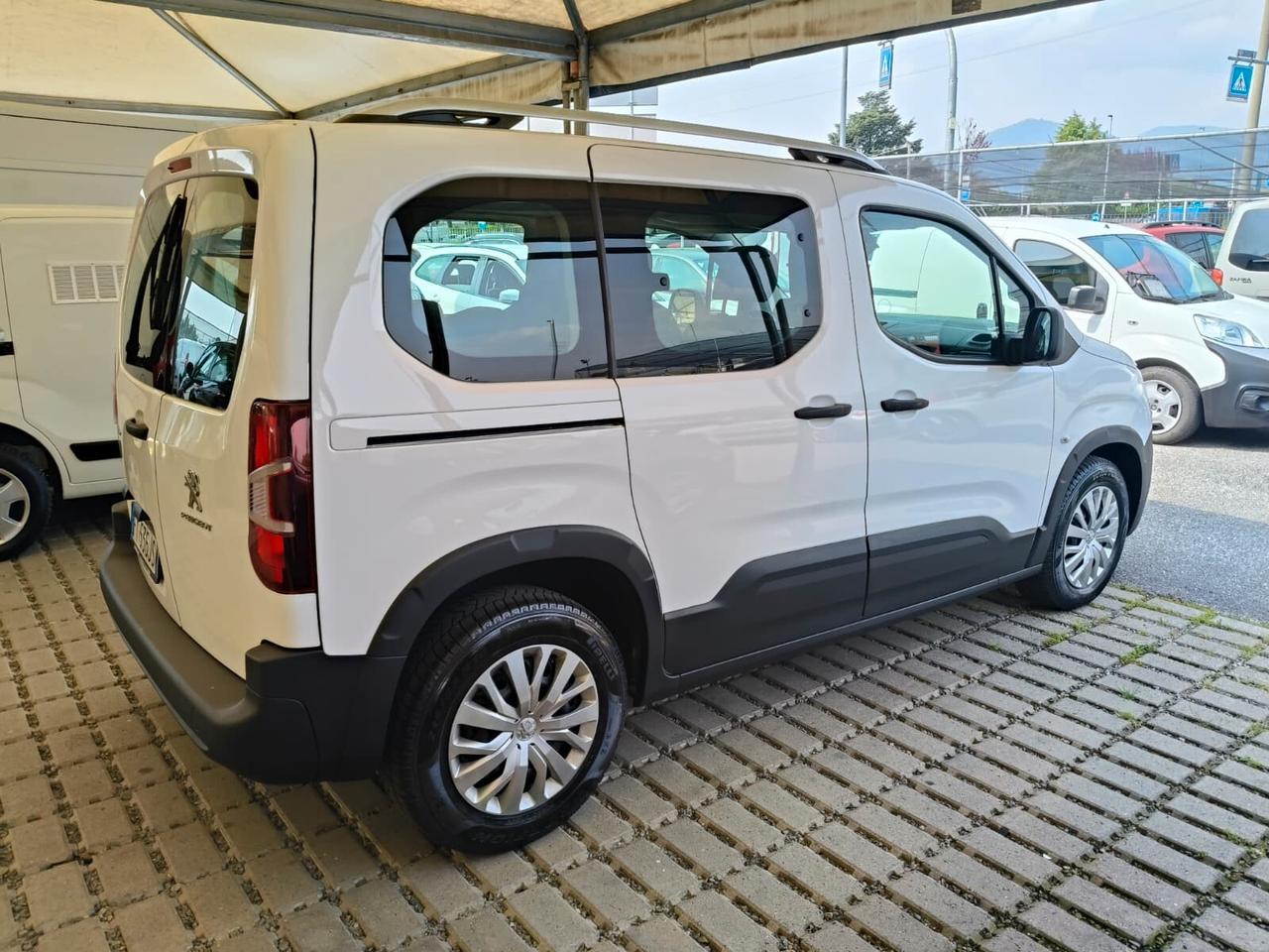 Peugeot Rifter Puretech 110 S&S Active Standard