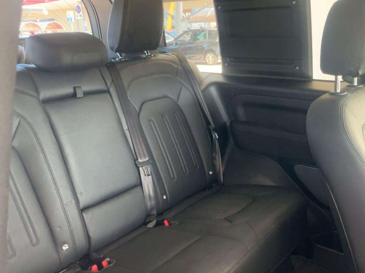 Land Rover Defender 90 3.0D I6 200 CV AWD Auto