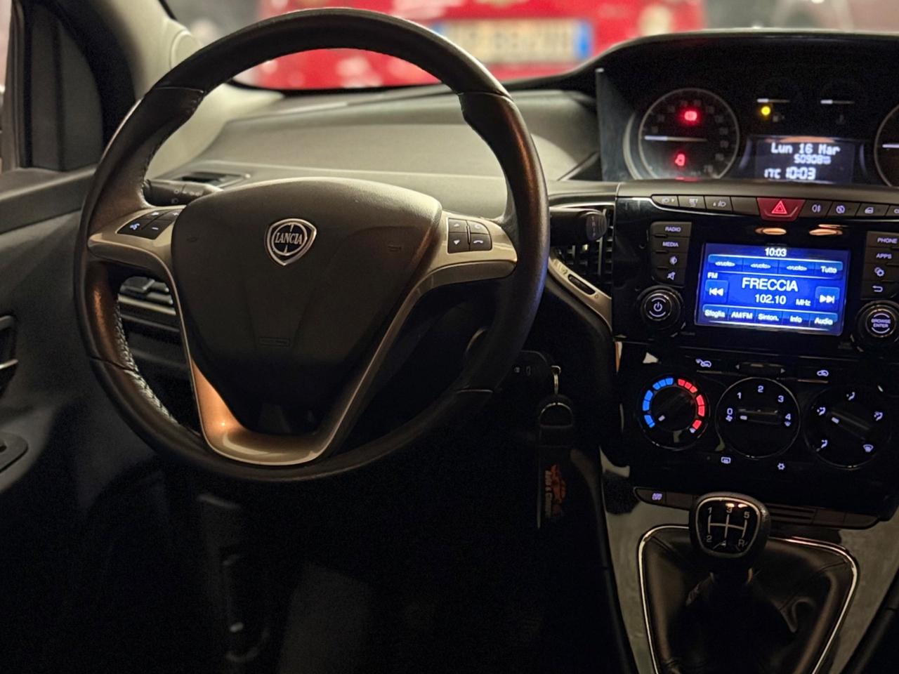 BELLISSIMA LANCIA YPSILON MTJ VERSIONE GOLD CON SOLI 50.908 KM