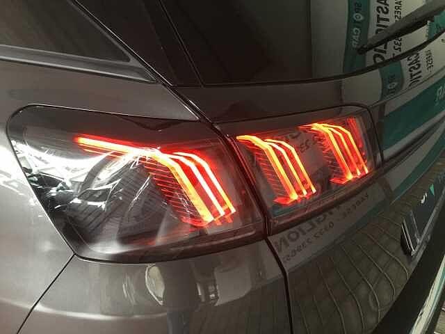 Peugeot 3008 Allure 1.2 PureTech 130 cv - veicolo usato