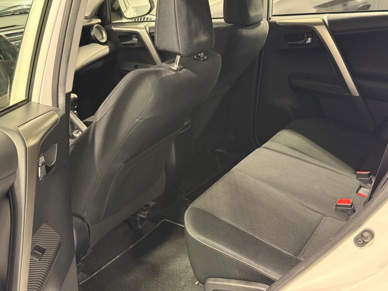 Toyota RAV 4 RAV4 2.0 D-4D Active