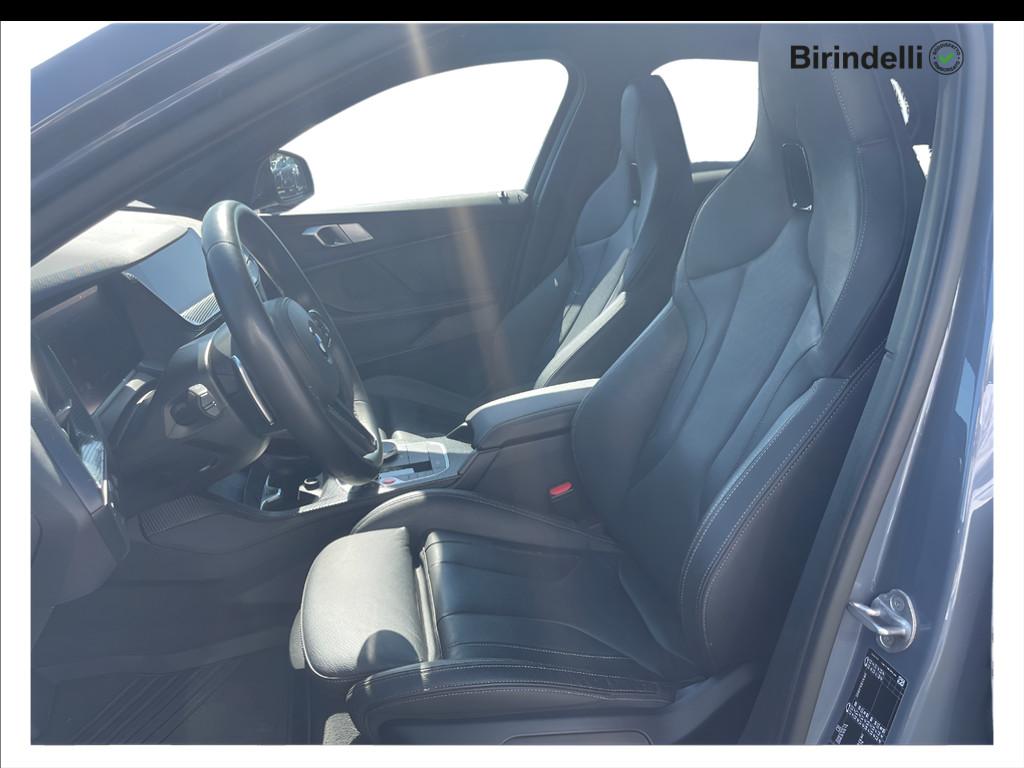 BMW Serie 1 (F40) - M 135i xDrive
