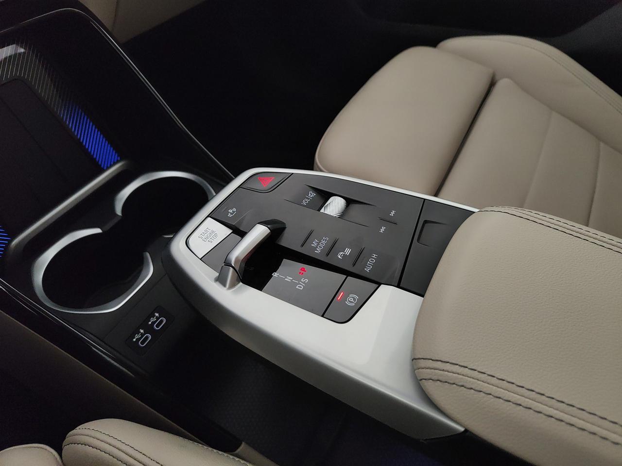 BMW X1 U11 - X1 sdrive18d X-Line auto