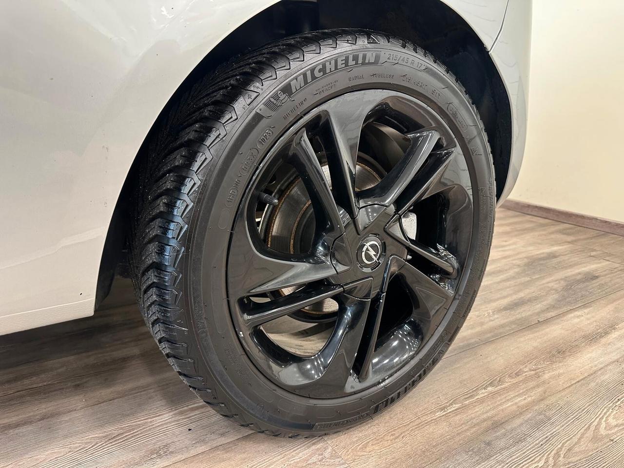 Opel Corsa 1.3 CDTI 95CV Coupé b-Color