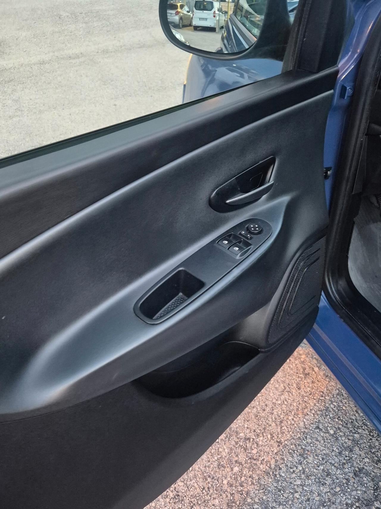 Lancia Ypsilon 0.9 TwinAir 85 CV 5 porte Metano Ecochic Gold