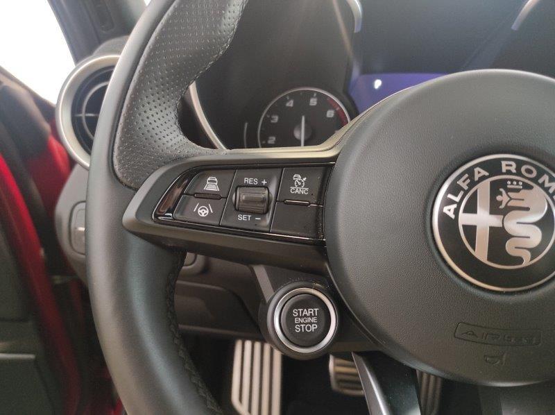 ALFA ROMEO Giulia (2016) - Giulia 2.0 Turbo 280 CV AT8 AWD Q4 Ti