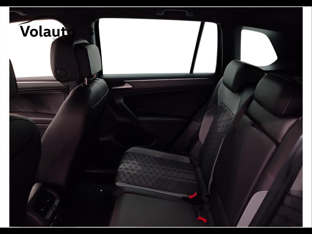 VOLKSWAGEN Tiguan II 2021 - Tiguan 1.5 tsi R-Line 150cv dsg