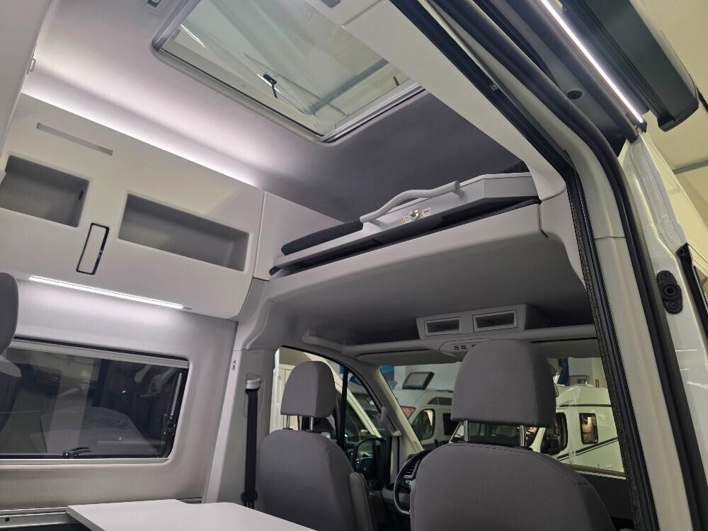 CAMPER VAN VOLKSWAGEN GRAND CALIFORNIA