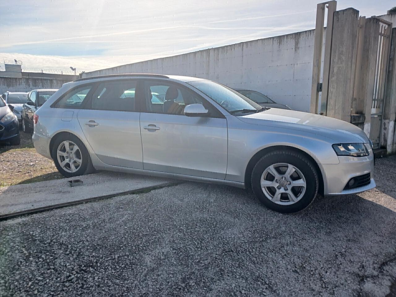 Audi A4 2.0 TDI 143CV GARANTITA 12 MESI