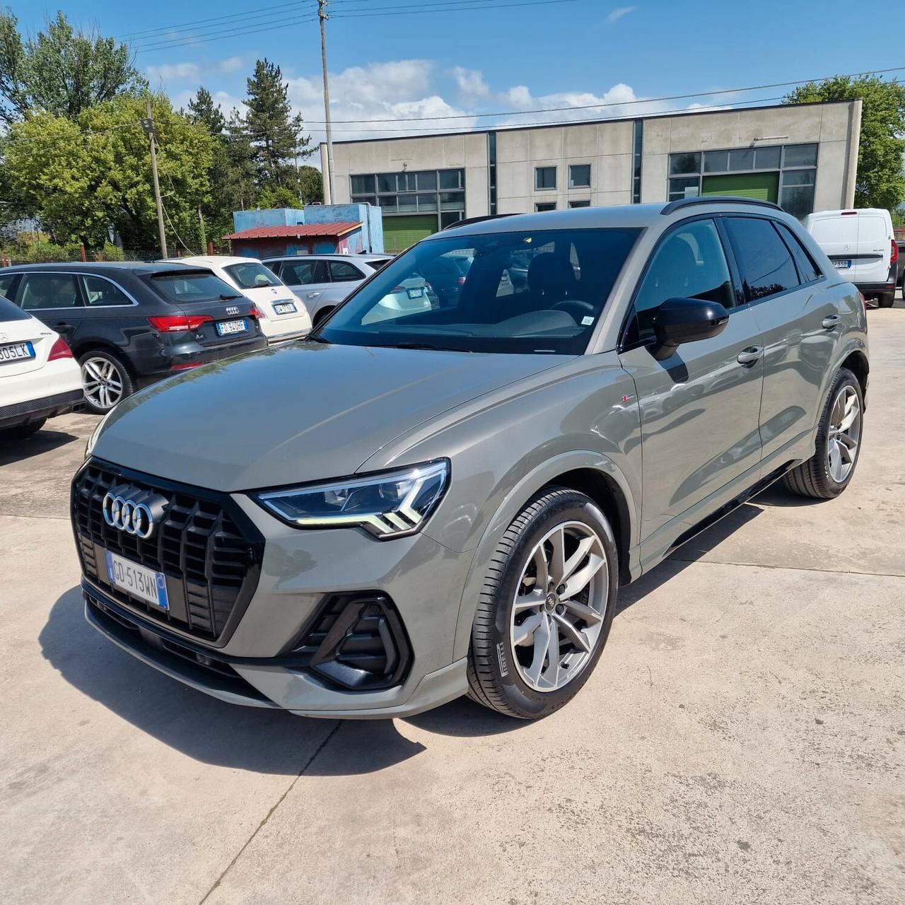 Audi Q3 SPB 35 TDI quattro S tronic line edition impeccabile UNICO PROPRIETARIO