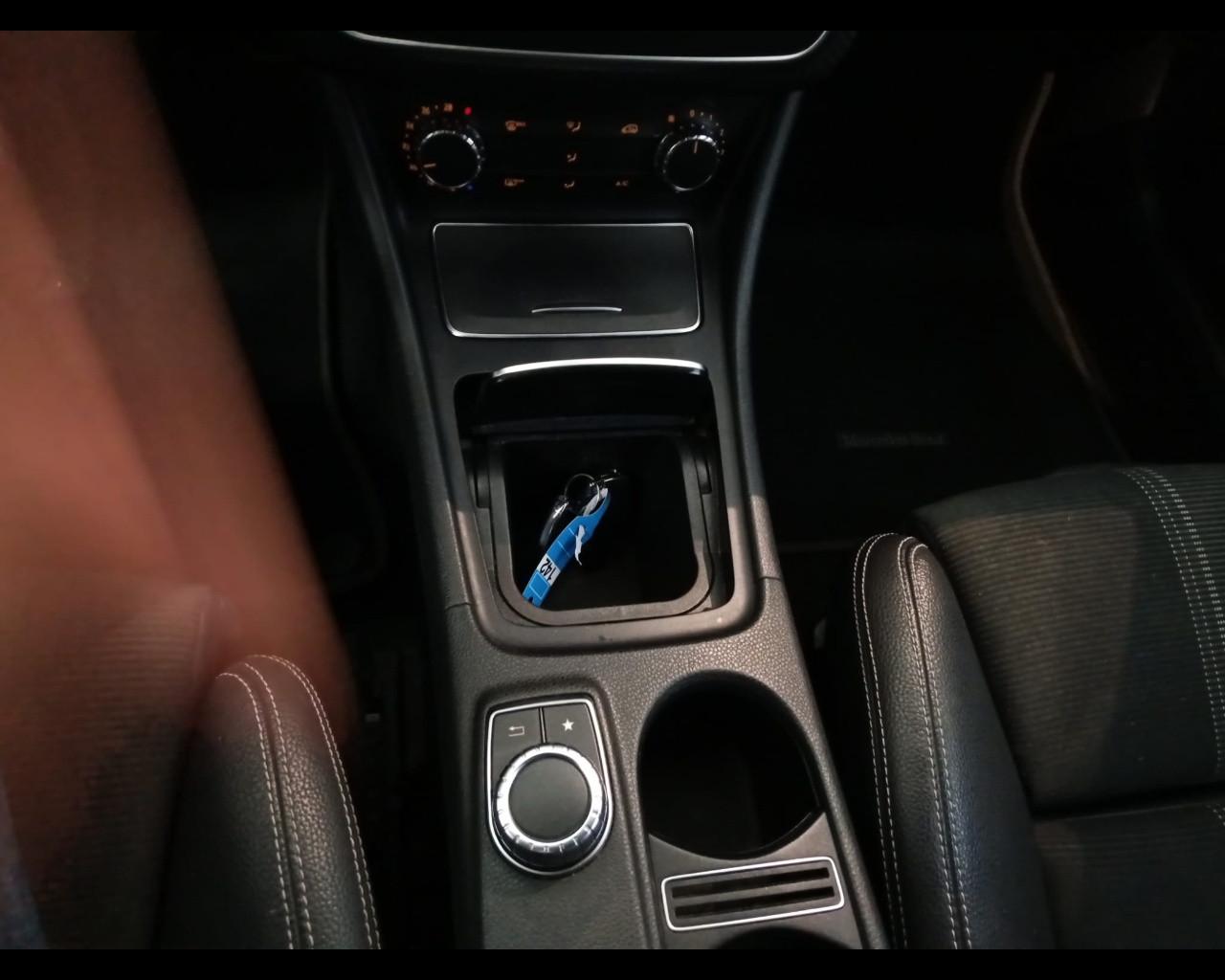 Mercedes-Benz Classe A - W176 - A 180 d Sport auto my16