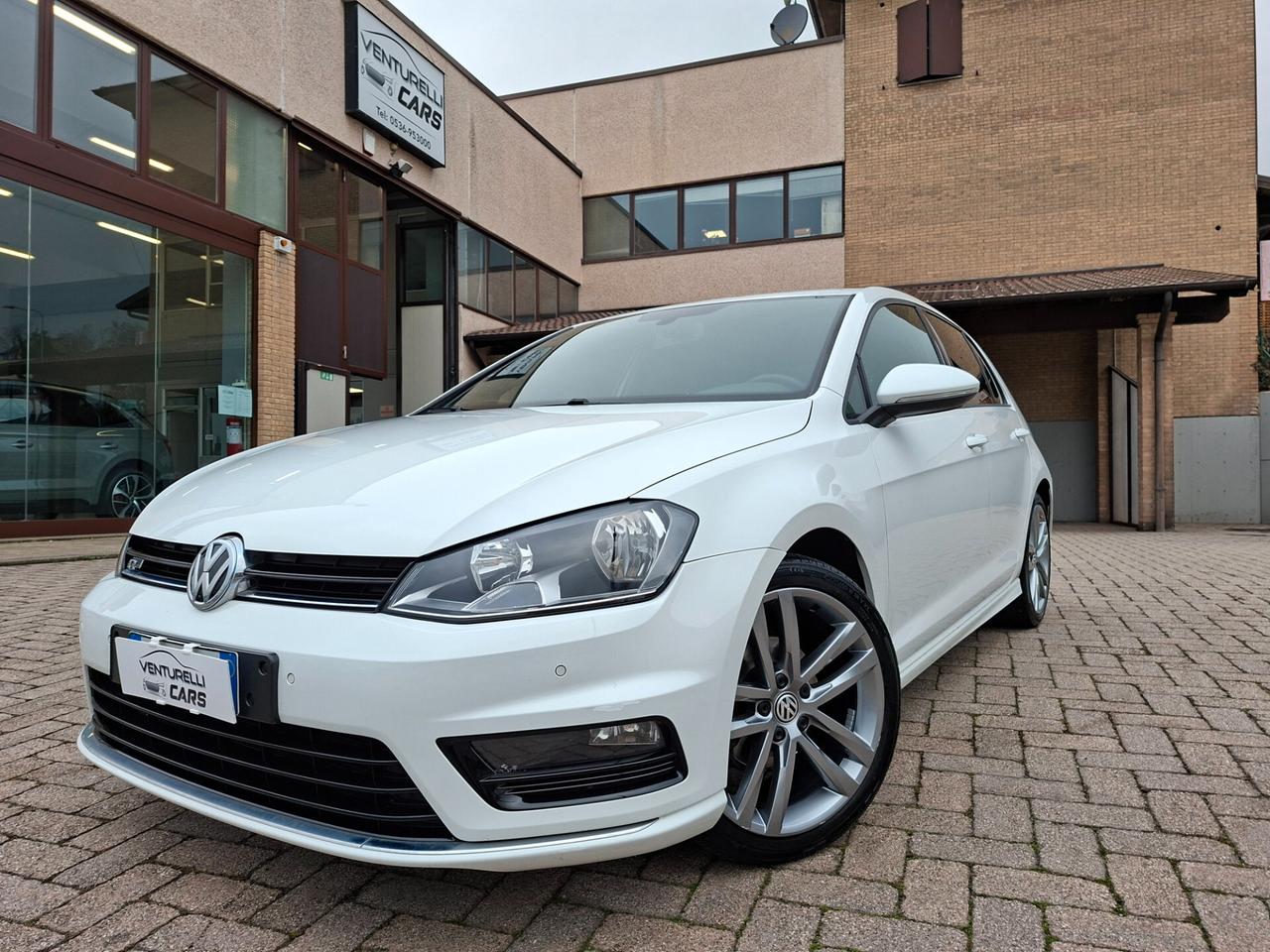 Volkswagen Golf 1.6 TDI 5p. R-line BlueMotion Technology