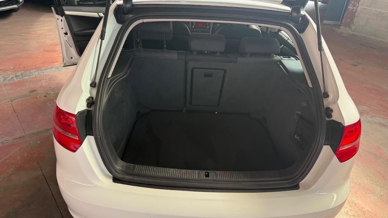 Audi A3 SPB 1.6 TDI 105 CV CR Ambition