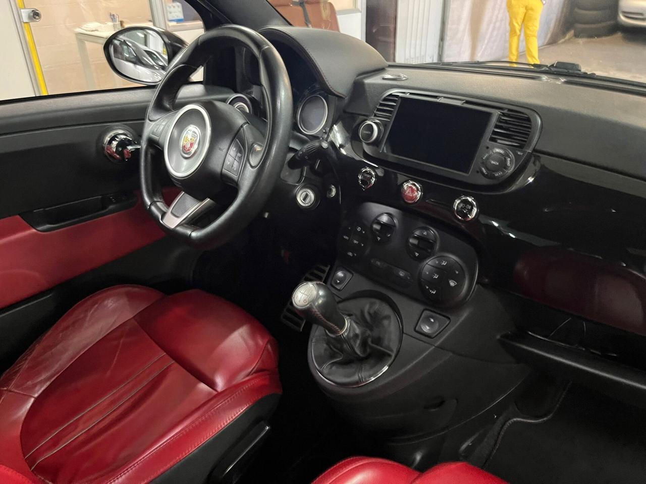 Abarth 500 1.4 Turbo T-Jet Tenuta benissimo!!!