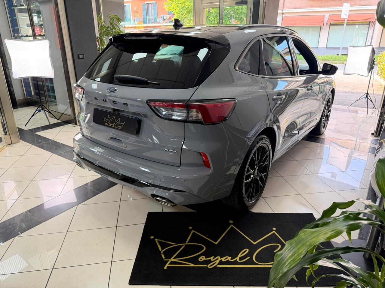 Ford Kuga 2.5 Full Hybrid CVT ST-Line