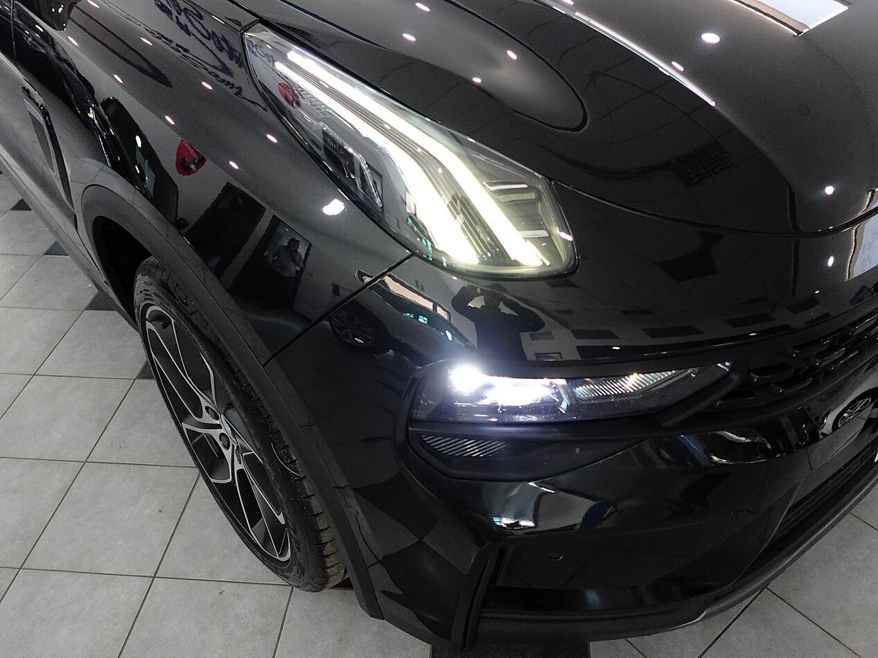 Lynk and Co 01 1.5 BZ 261 CV PHEV 01