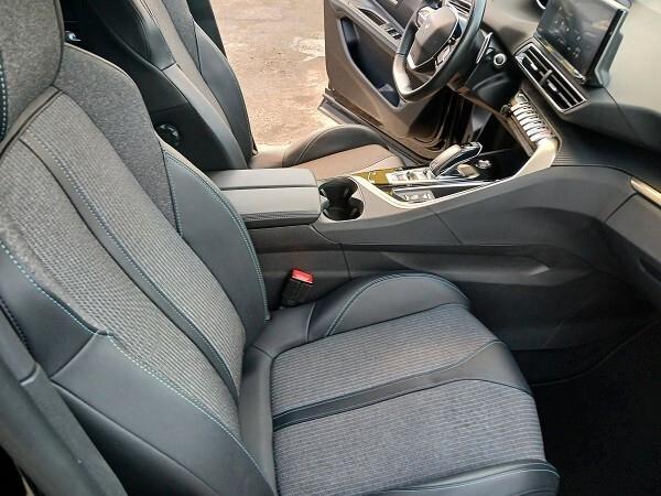 PEUGEOT 3008 1.5 BlueHDi 130 CV S&S EAT8 ALLURE