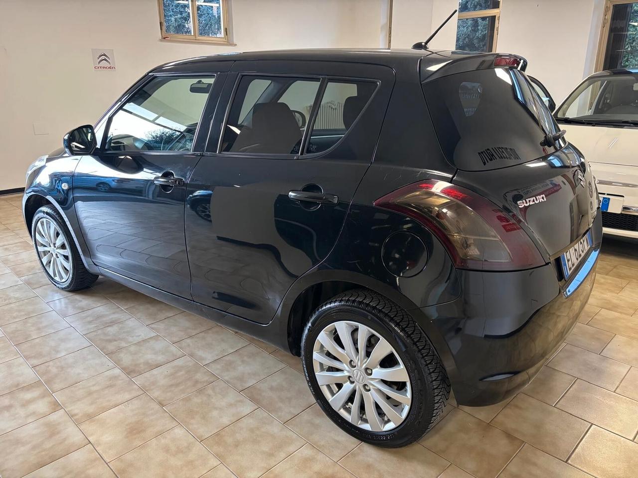 SUZUKI SWIFT ANNO 2012 BZ 1.2 4X4 ADATTA NEOPATENTATI KM 136 MILA