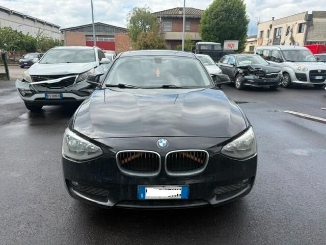 Bmw 118 118d 5p. Unique -MOTORE ROTTO
