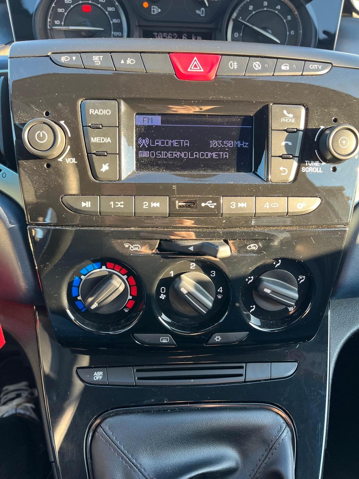 Lancia Ypsilon 1.0 FireFly 5 porte S&S Hybrid Gold