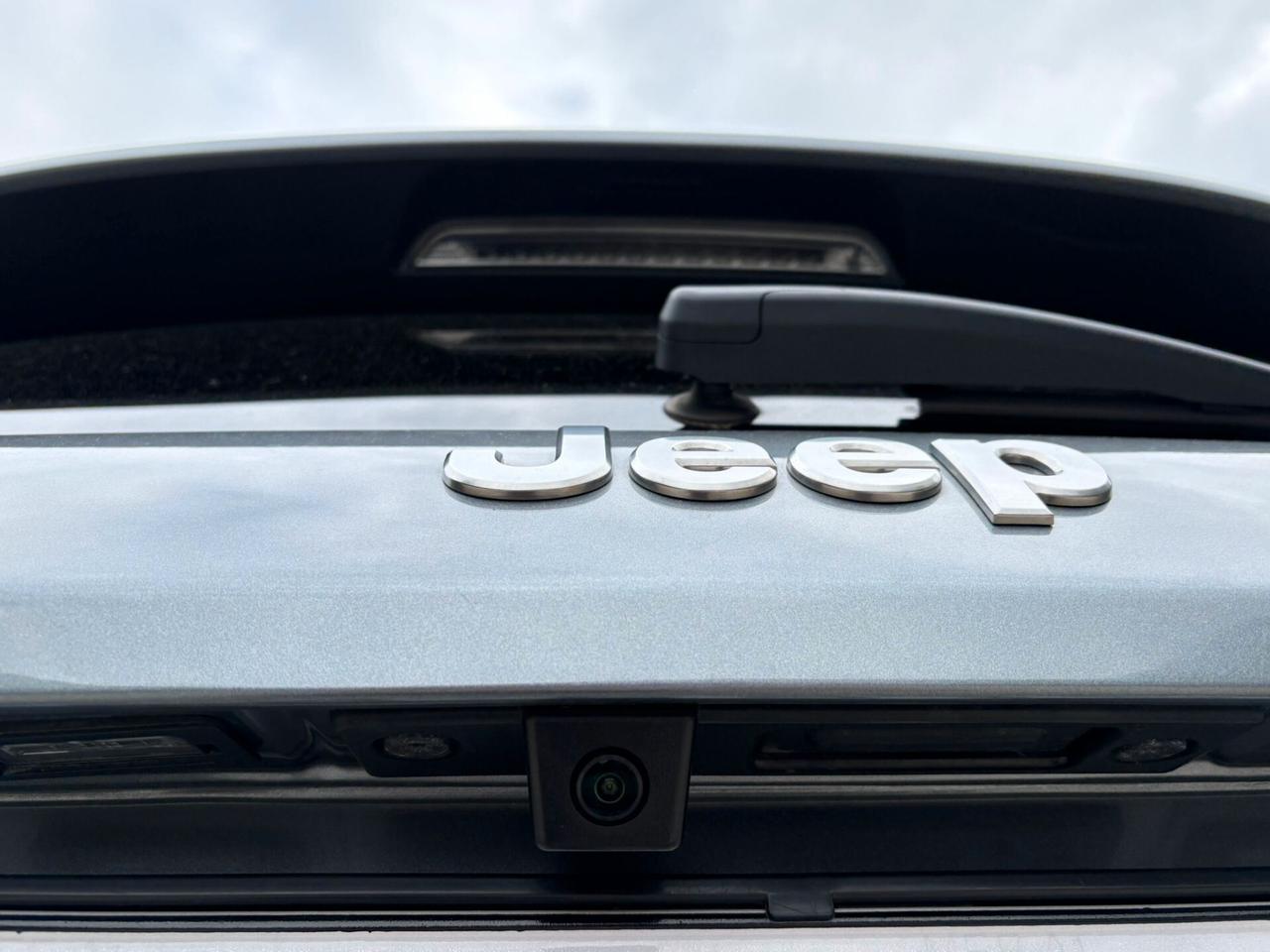 Jeep Avenger 1.2 Turbo 100 CV Summit