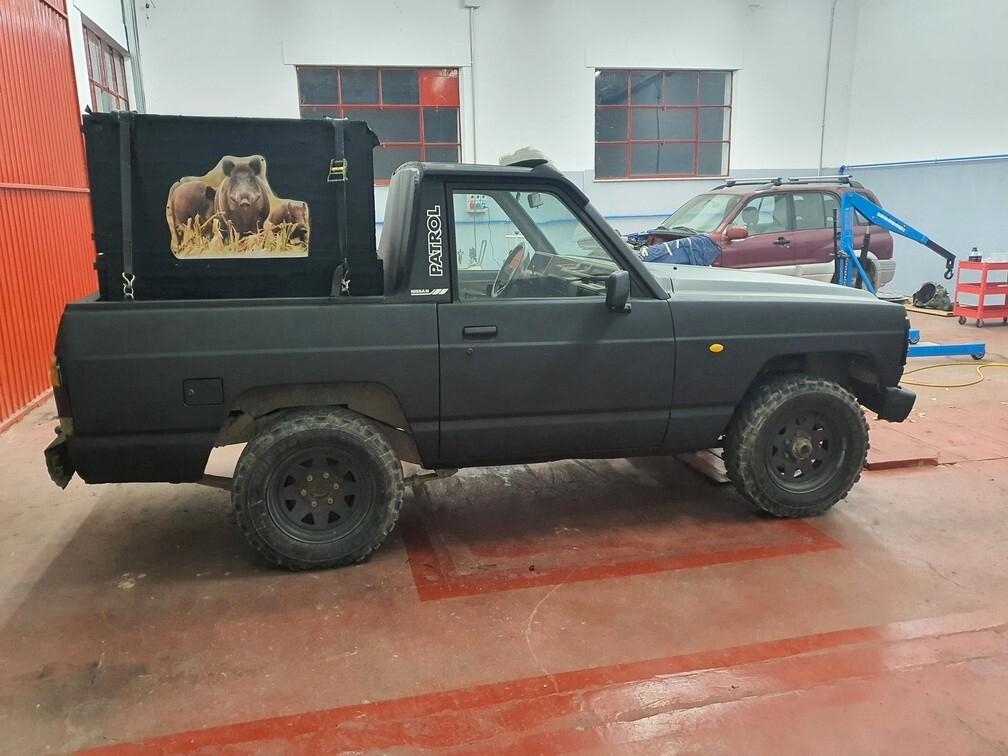 Nissan Patrol (K260) 2.8 D 4WD Pickup