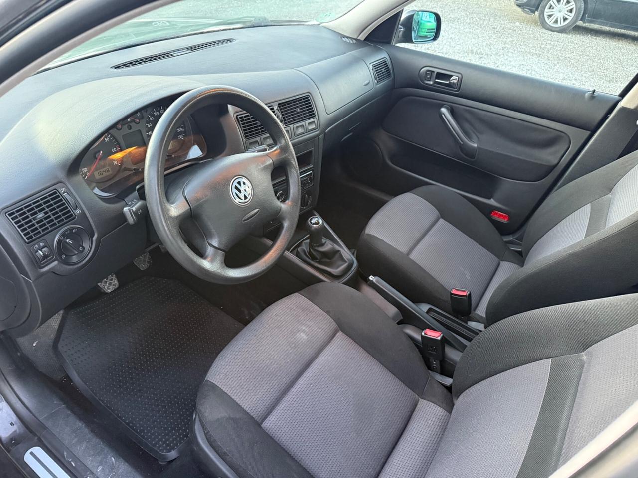 Volkswagen Golf 1.4 16V cat 5 porte