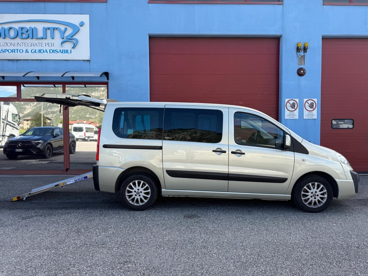 Fiat Scudo 2.0 MJT PC Combi 5+1 per traporto disabili