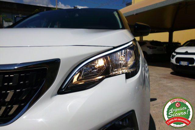 PEUGEOT 3008 BlueHDi 130 S&S EAT8 Business
