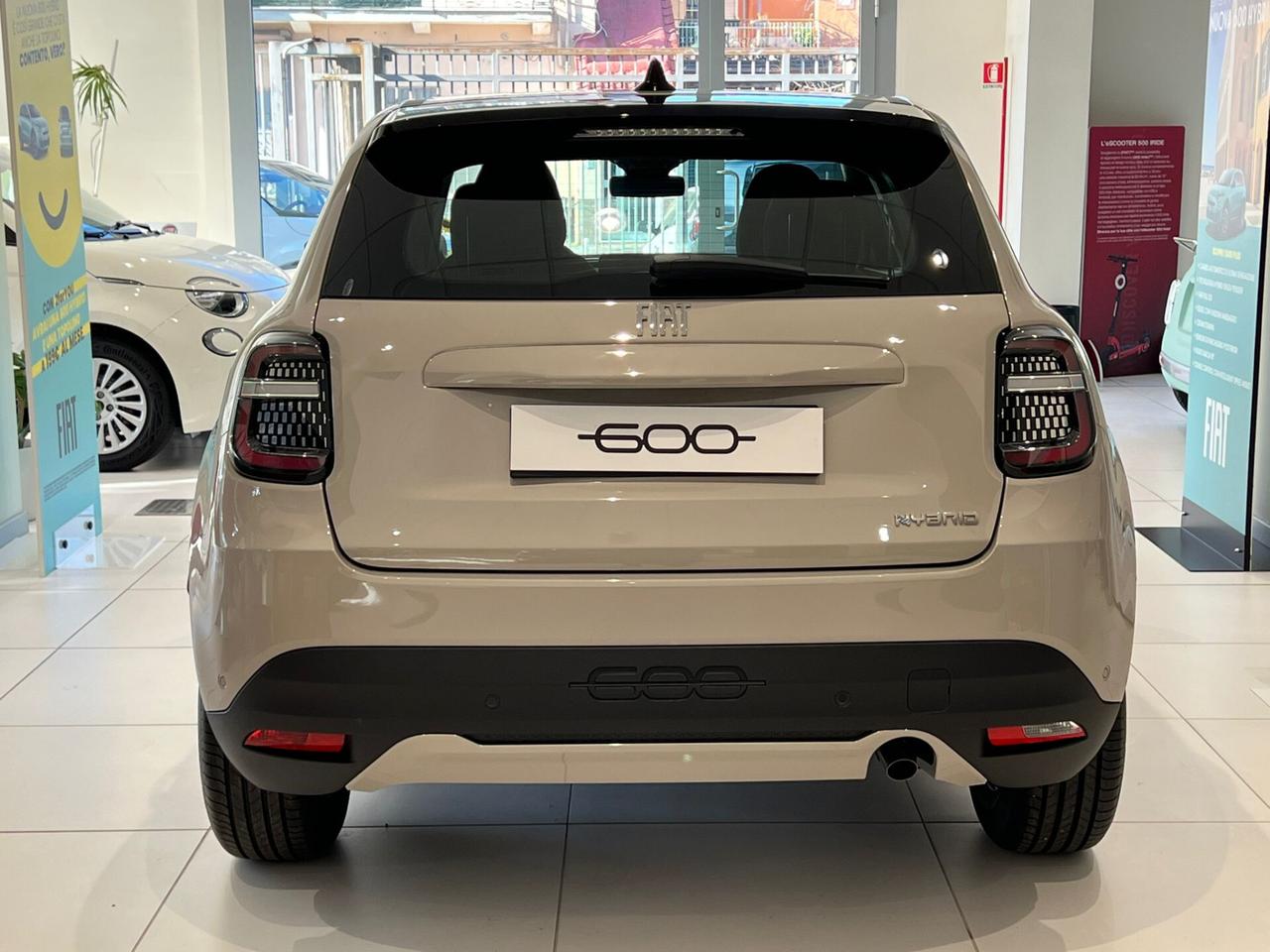 Fiat 600 1.2 HYBRID 100CV *700KM 12/2024