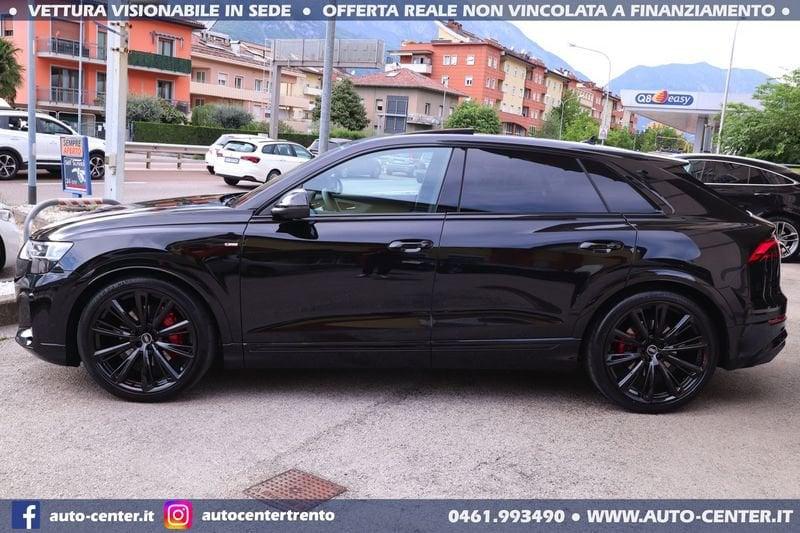 Audi Q8 50 TDI quattro S-line BLACK 23 TETTO 4RUOTESTERZANTI Sline