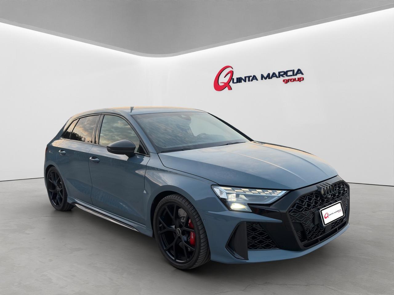 Audi RS 3 SPB 2.0 TFSI 400 cv - 6.000 KM