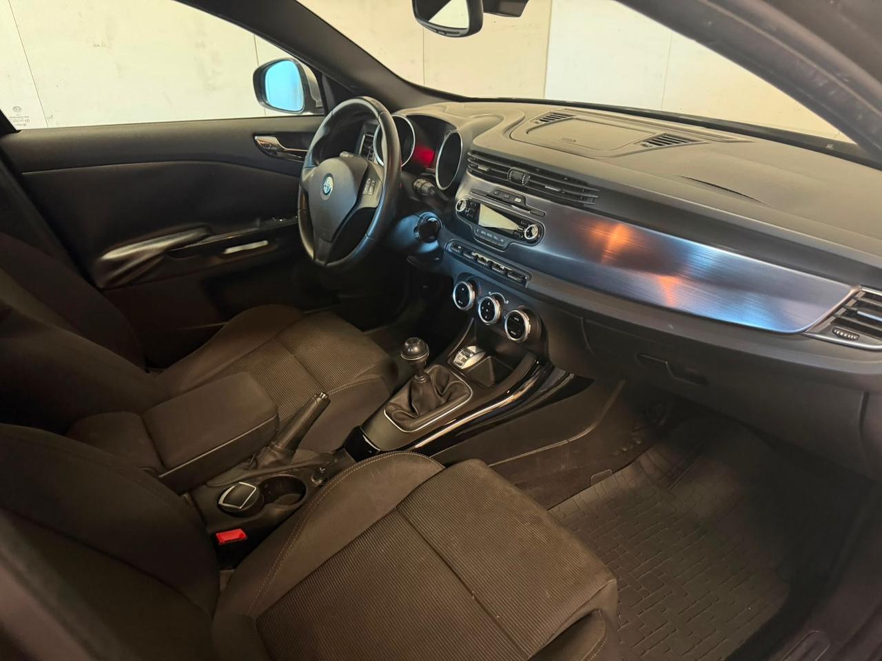 Alfa Romeo Giulietta 2.0 JTDm-2 140 CV Distinctive