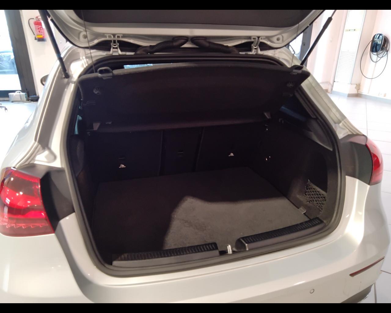 Mercedes-Benz Classe A - W177 2023 - A 200 d AMG Line Advanced Plus auto