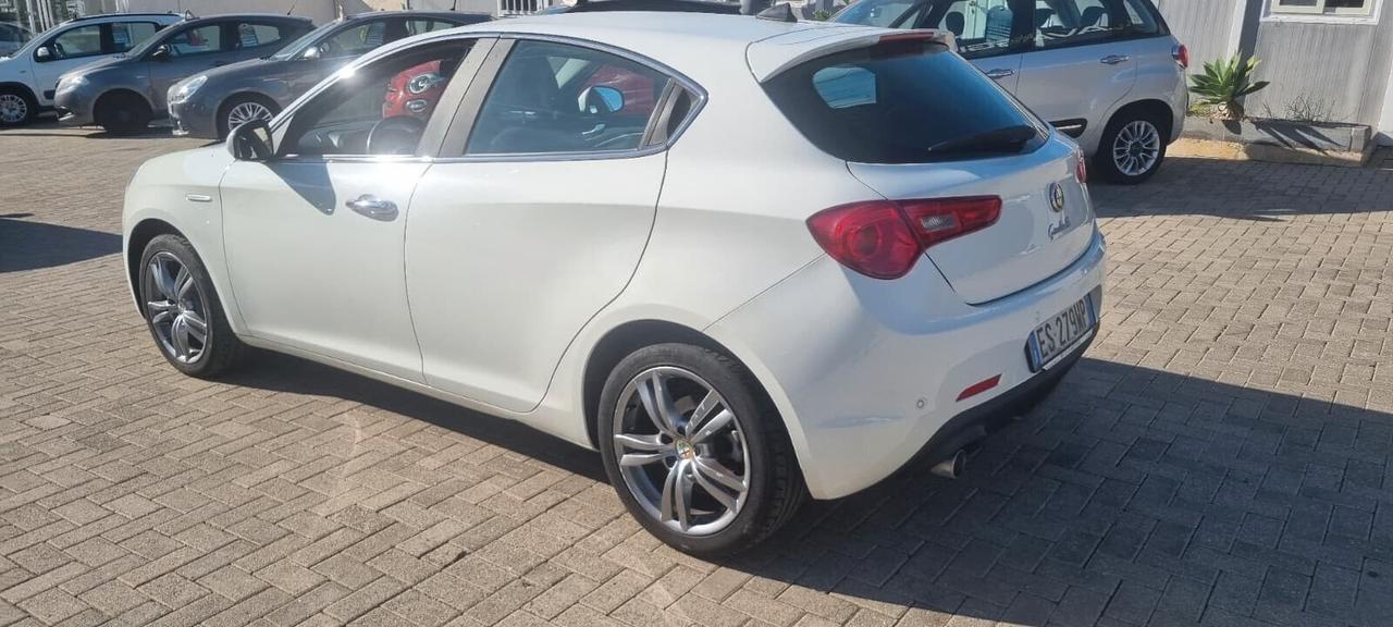 Alfa Romeo Giulietta 1.6 JTDm-2 105 CV Exclusive