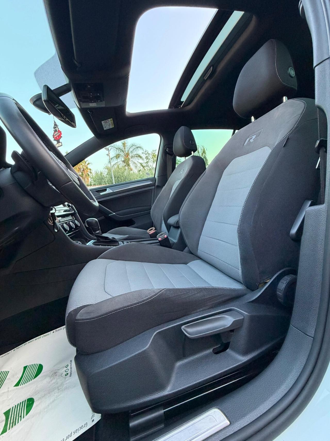 Volkswagen Golf 7 2.0 TDI 150CV R-LINE
